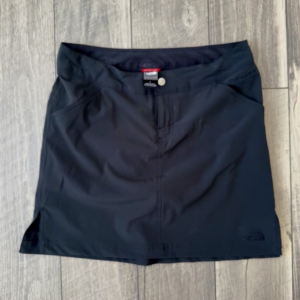 The North Face Apex Skort Womens 2 Black Stretch Hiking Lined Outdoor Mini Skirt